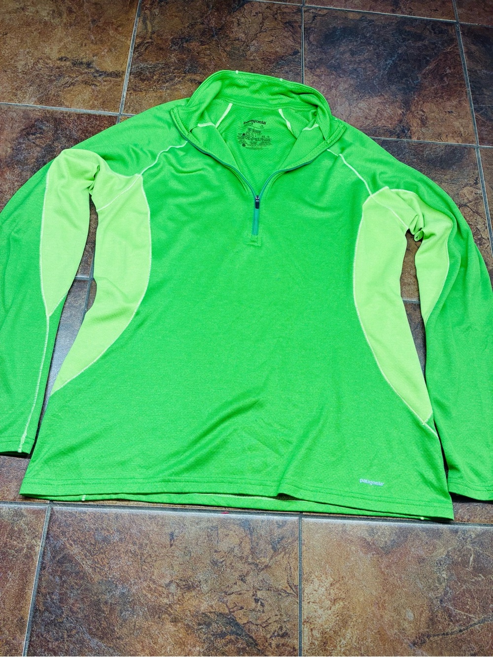 Patagonia Capilene Midweight 3 Bright Green Athletic Half-Zip Pullover